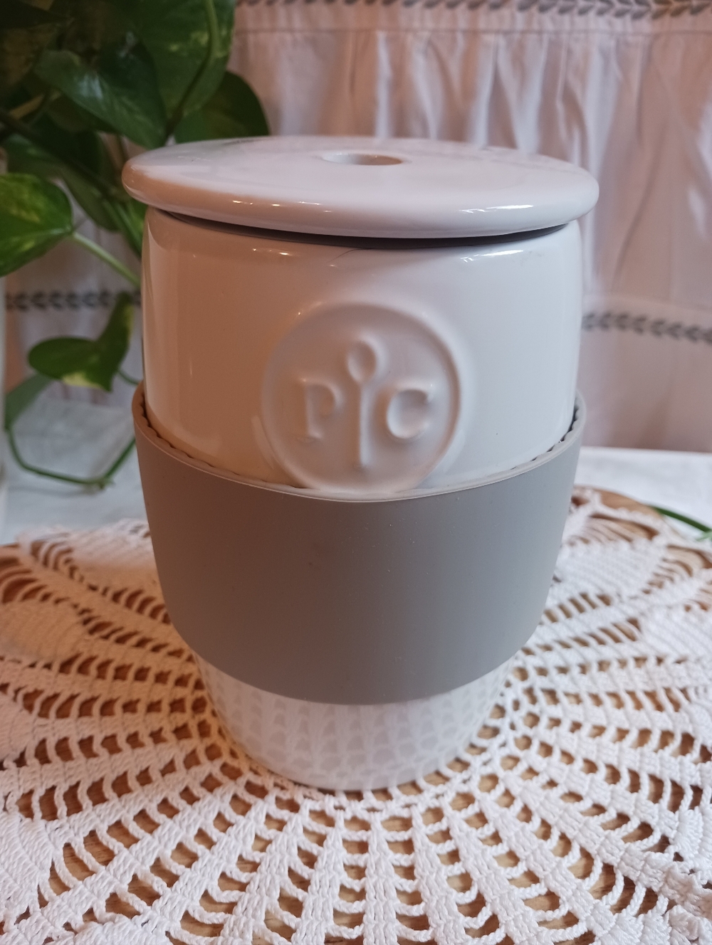 Pampered Chef Ceramic Egg Cooker Excellent Pre-owned, Instructions Stoneware